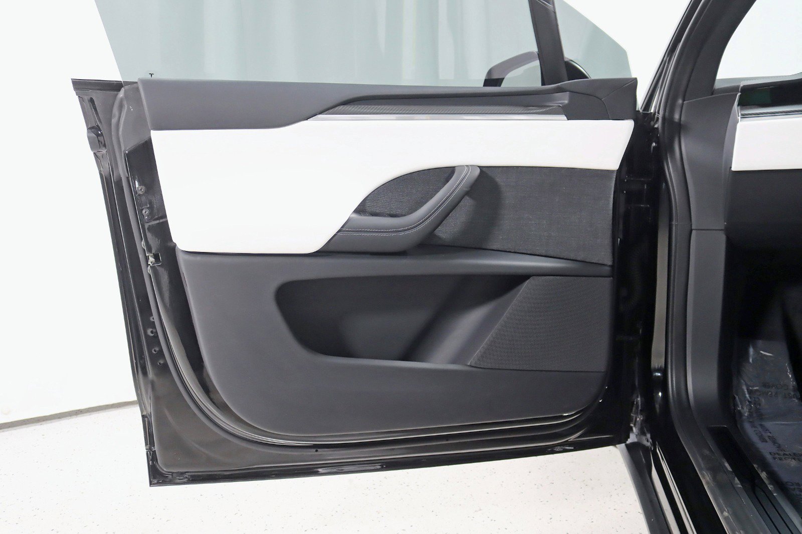 Used 2023 Tesla Model X Plaid image 36