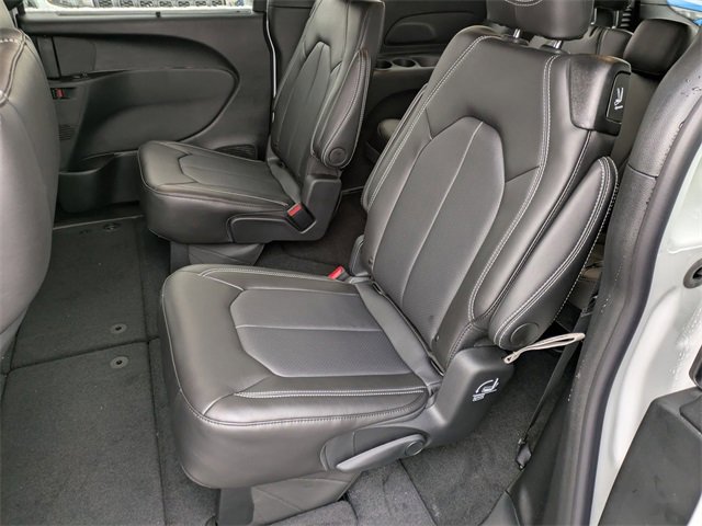 New 2026 Chrysler Pacifica Select w/ S Appearance Package image 25