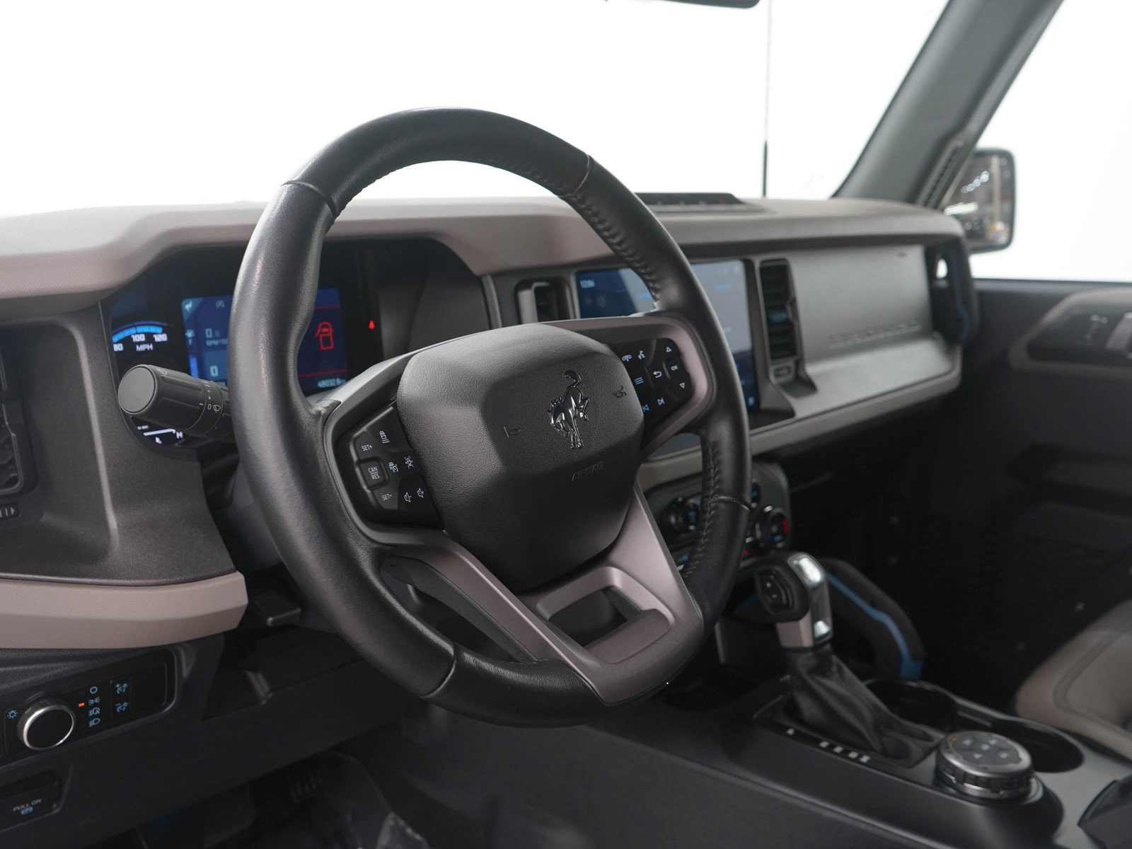 Used 2024 Ford Bronco Wildtrak image 24