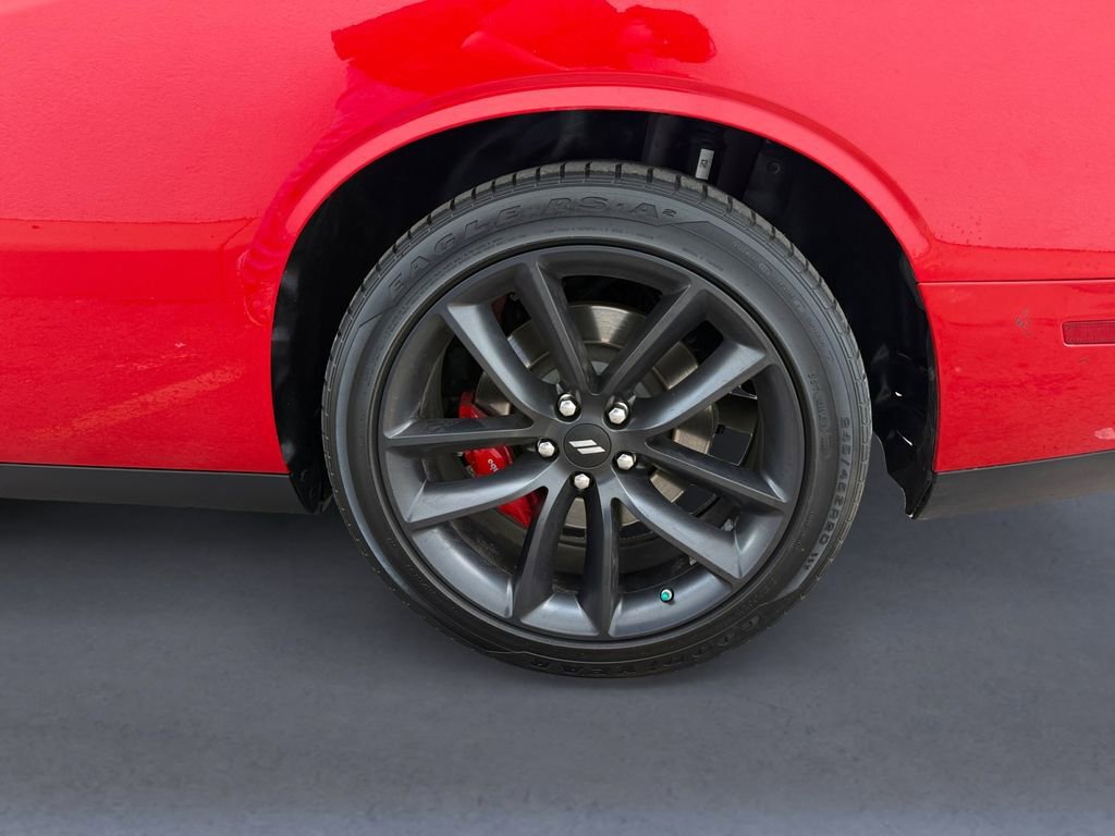 Used 2022 Dodge Challenger R/T w/ Plus Package image 14