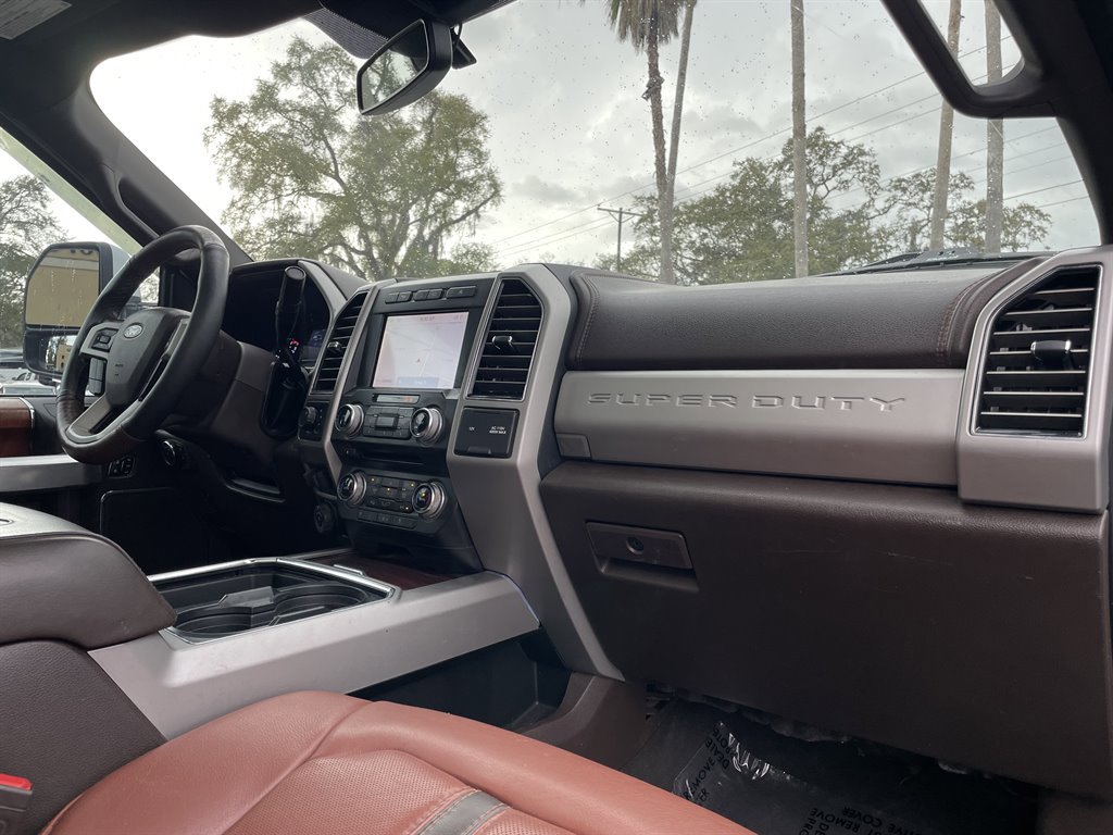 Used 2020 Ford F350 King Ranch w/ King Ranch Ultimate Package AWD/4WD image 14