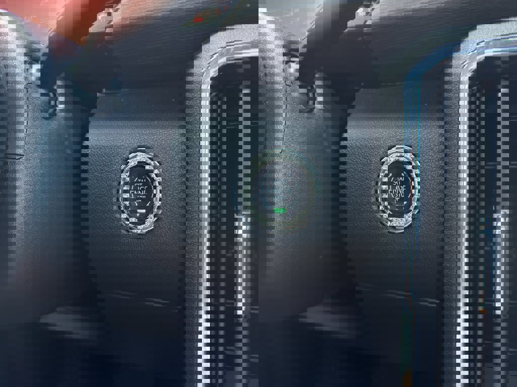 Used 2025 GMC Acadia Denali w/ Super Cruise Package image 20