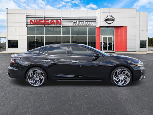 Certified 2023 Nissan Maxima SV w/ Floor Mat Group FWD image 2