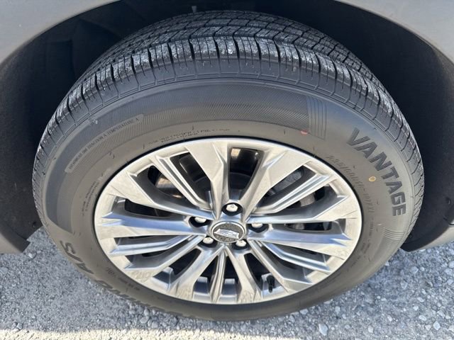 Used 2024 Cadillac XT4 Premium Luxury image 29