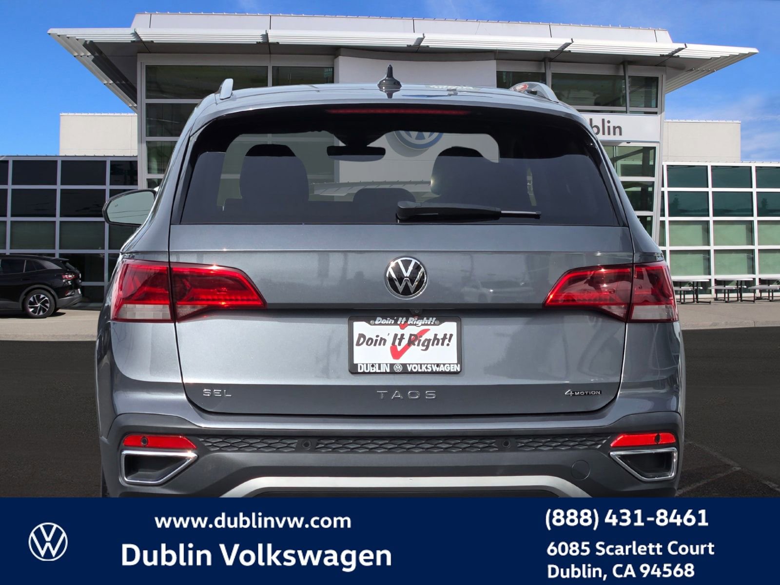 Certified 2022 Volkswagen Taos SEL w/ Panoramic Sunroof Package image 5
