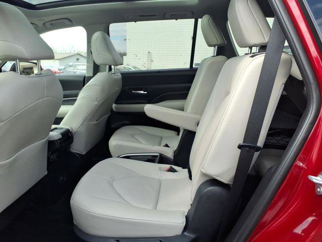 Certified 2026 Toyota Grand Highlander Limited image 16