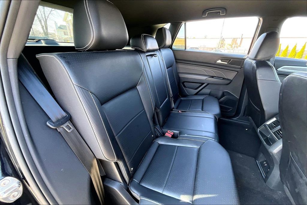 Used 2022 Volkswagen Atlas Cross Sport SE image 29