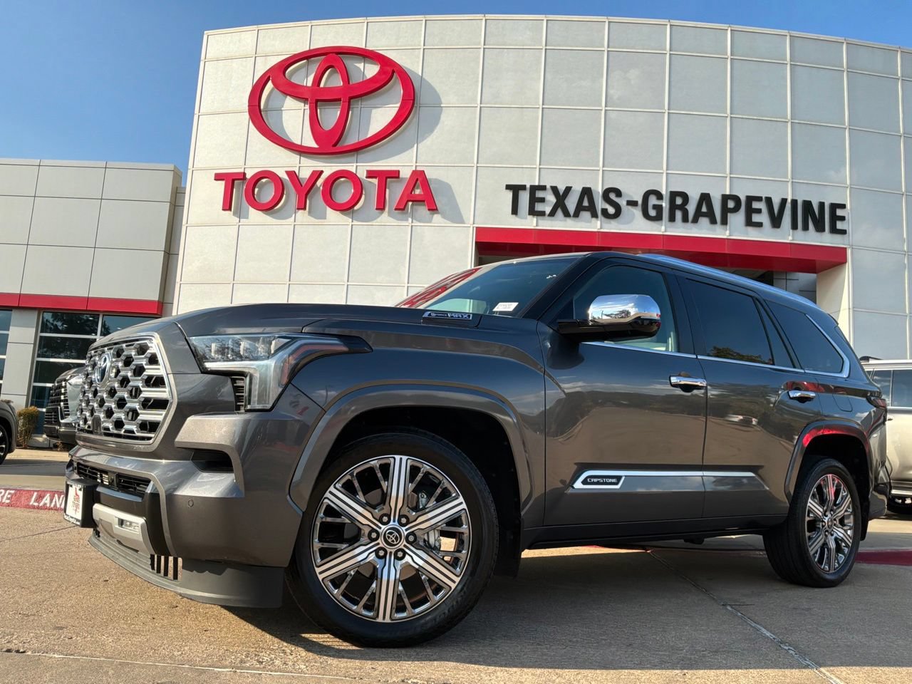 Used 2024 Toyota Sequoia Capstone AWD/4WD image 2