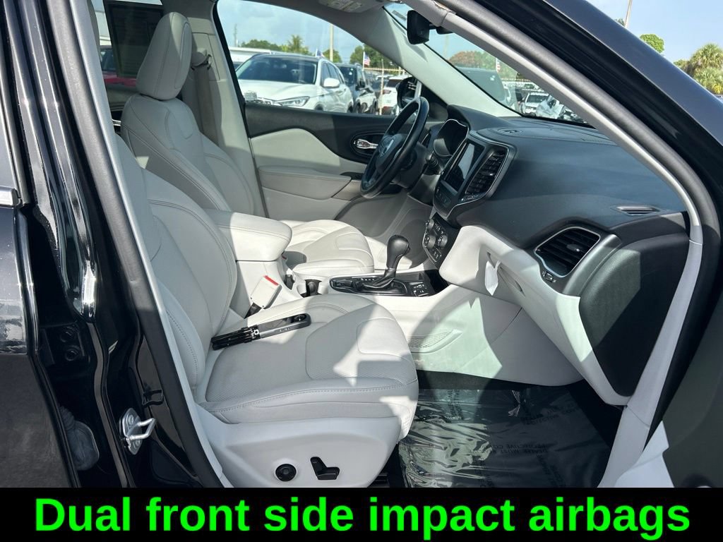 Certified 2021 Jeep Cherokee Latitude Lux w/ Sun & Sound Group FWD image 25