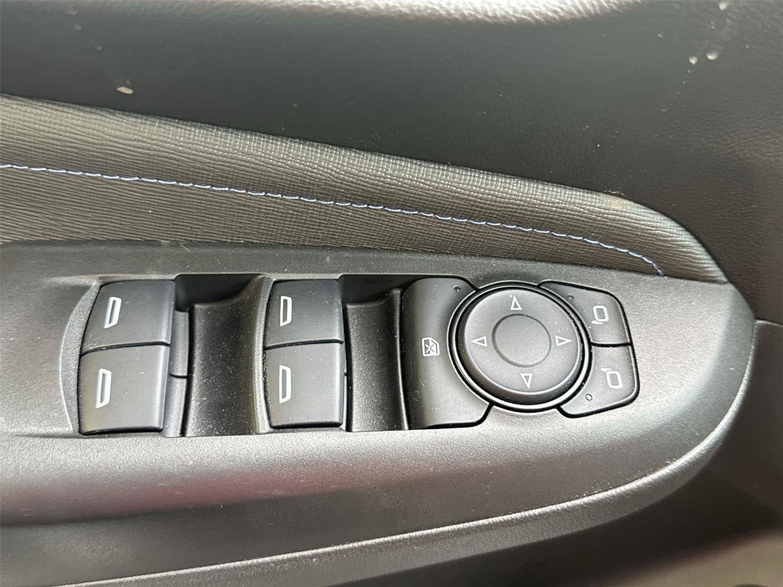 Used 2024 Buick Envista Sport Touring w/ Convenience I Package FWD image 21