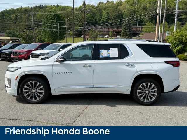 Used 2023 Chevrolet Traverse Premier FWD image 7