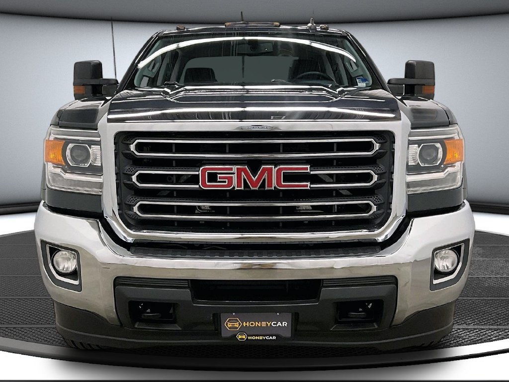 Used 2017 GMC Sierra 2500 SLE w/ HD SLE Preferred Plus Package AWD/4WD image 2