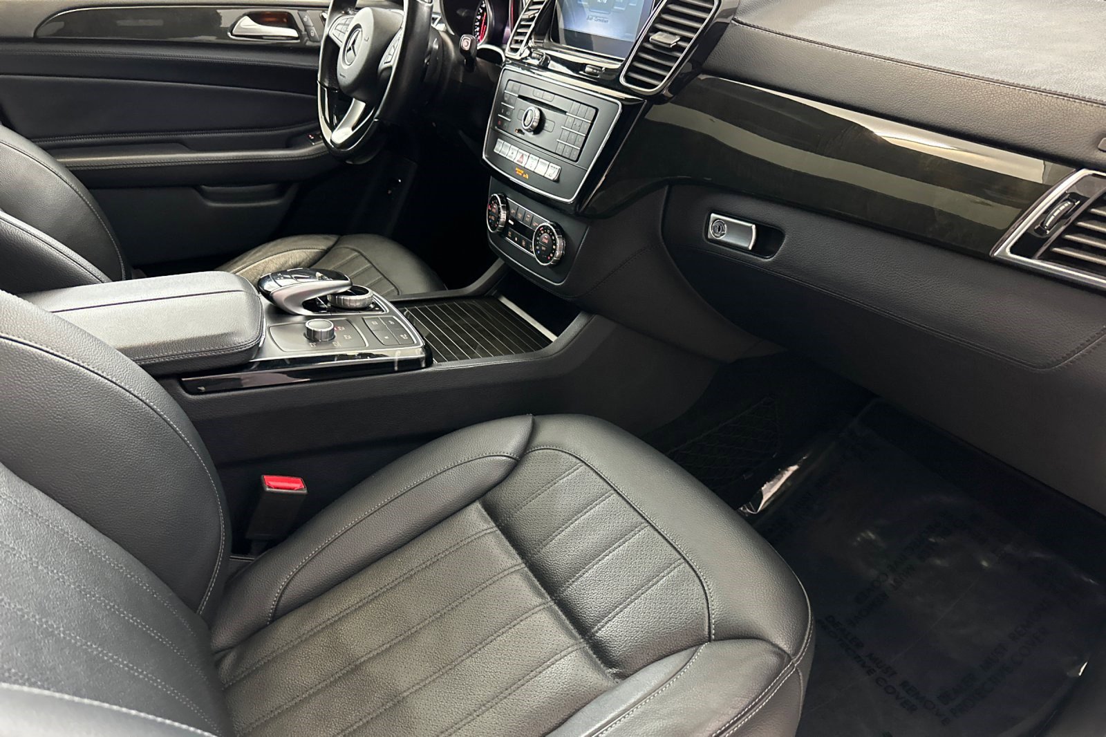 Used 2018 Mercedes-Benz GLE 43 AMG 4MATIC image 32