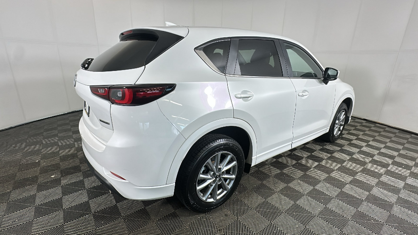 Used 2025 MAZDA CX-5 AWD 2.5 S w/ Preferred Package image 3