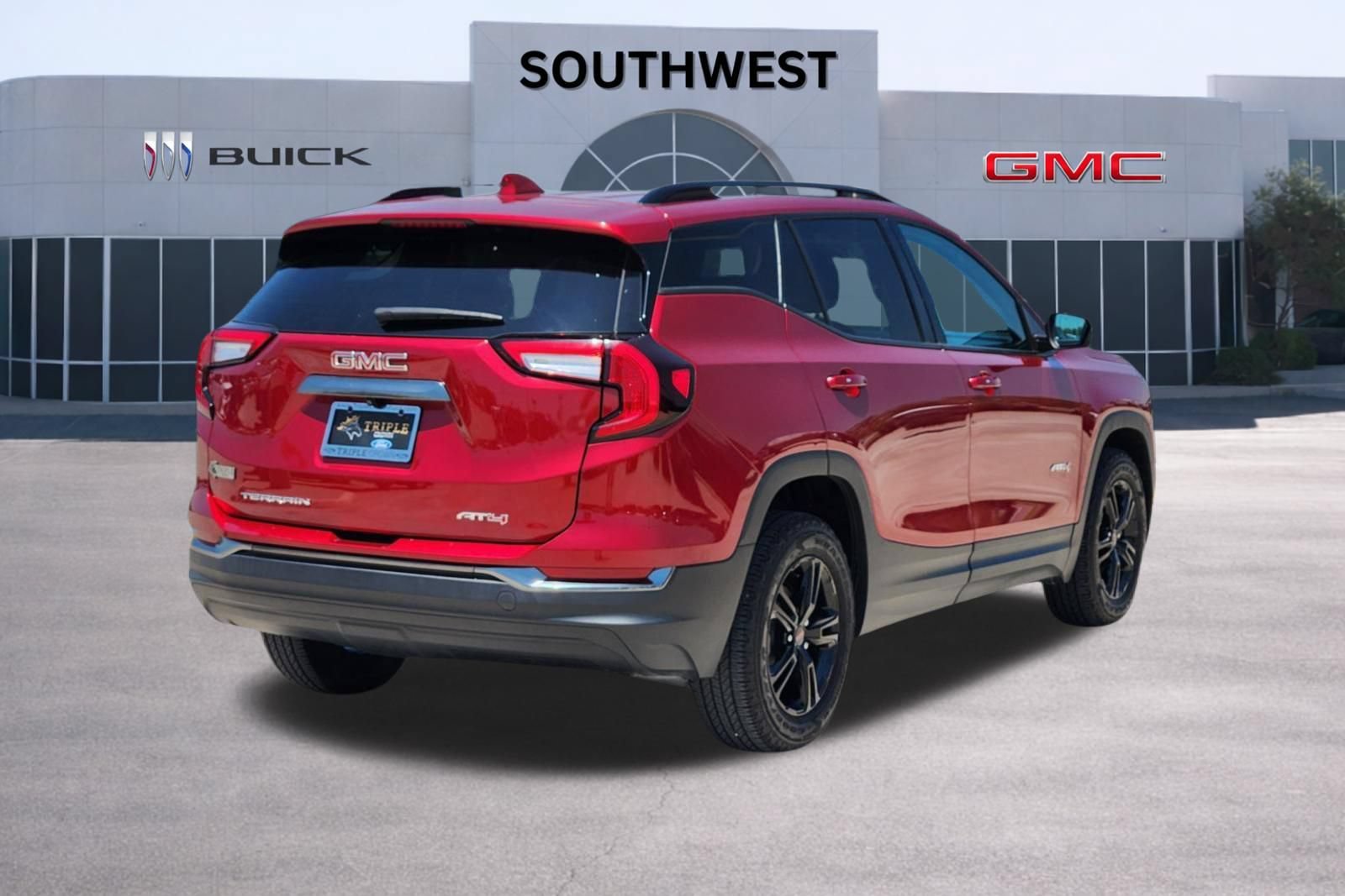 Used 2023 GMC Terrain AT4 w/ LPO, Cargo Package AWD/4WD image 5