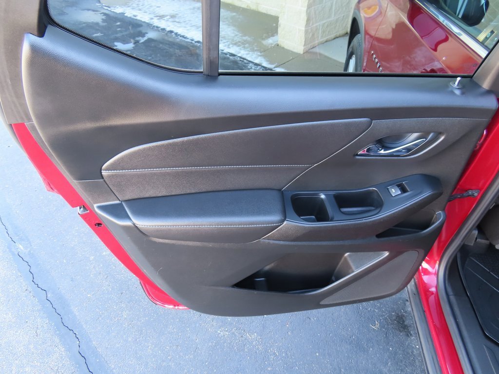 Certified 2023 Chevrolet Traverse LT image 33