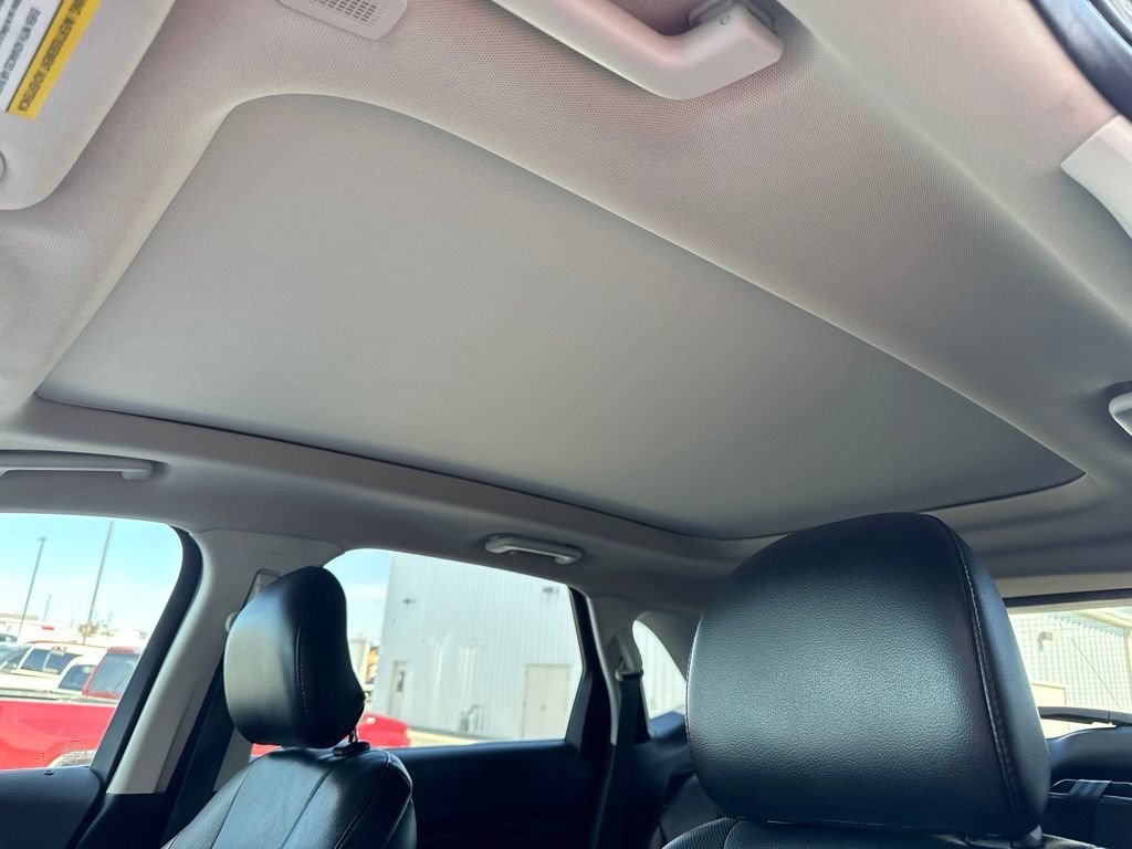 Used 2019 Ford Edge Titanium w/ Equipment Group 301A FWD image 32