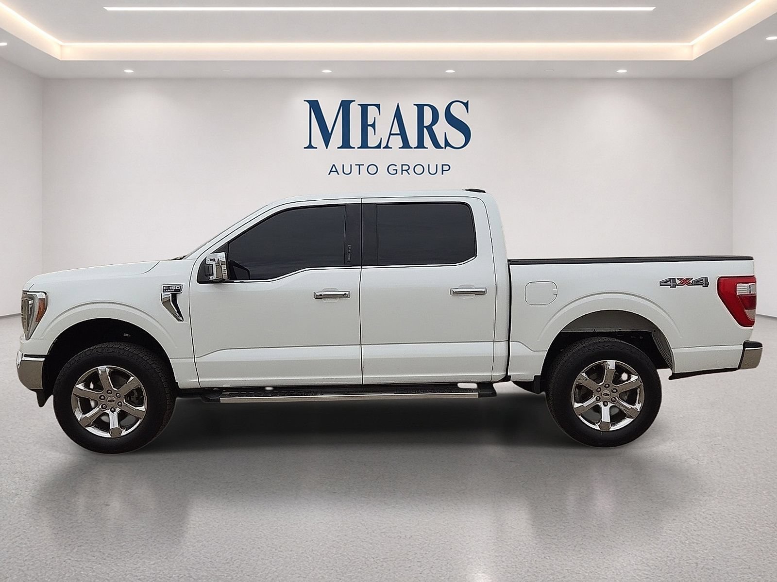 Used 2023 Ford F150 Lariat w/ Equipment Group 502A High AWD/4WD image 2