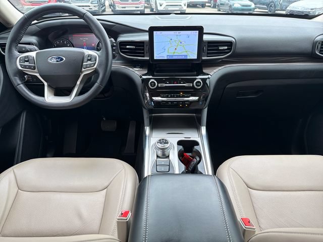 Used 2022 Ford Explorer Limited w/ Equipment Group 301A AWD/4WD image 9