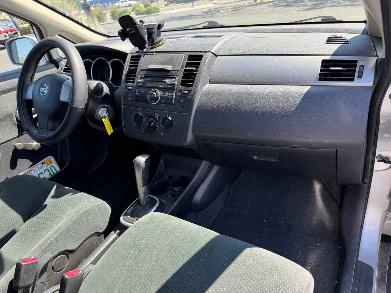 Used 2011 Nissan Versa 1.8 S FWD image 17