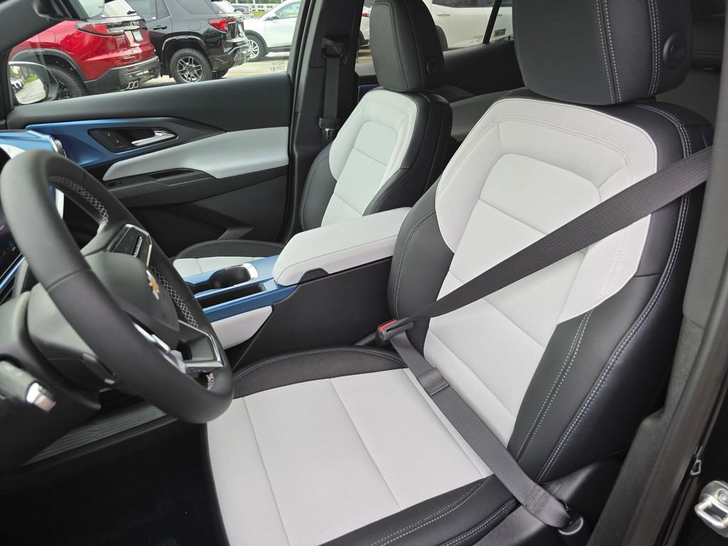 New 2026 Chevrolet Equinox EV LT w/ Convenience Package II image 23
