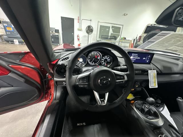 New 2026 MAZDA MX-5 Miata Club w/ Weather Package RWD image 15