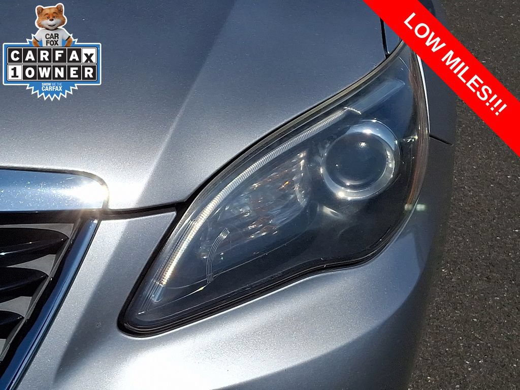 Used 2013 Chrysler 200 S FWD image 9