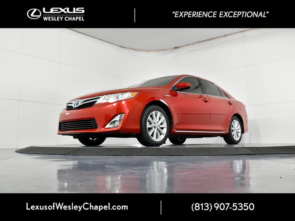 Used 2013 Toyota Camry XLE w/ Convenience Pkg image 12