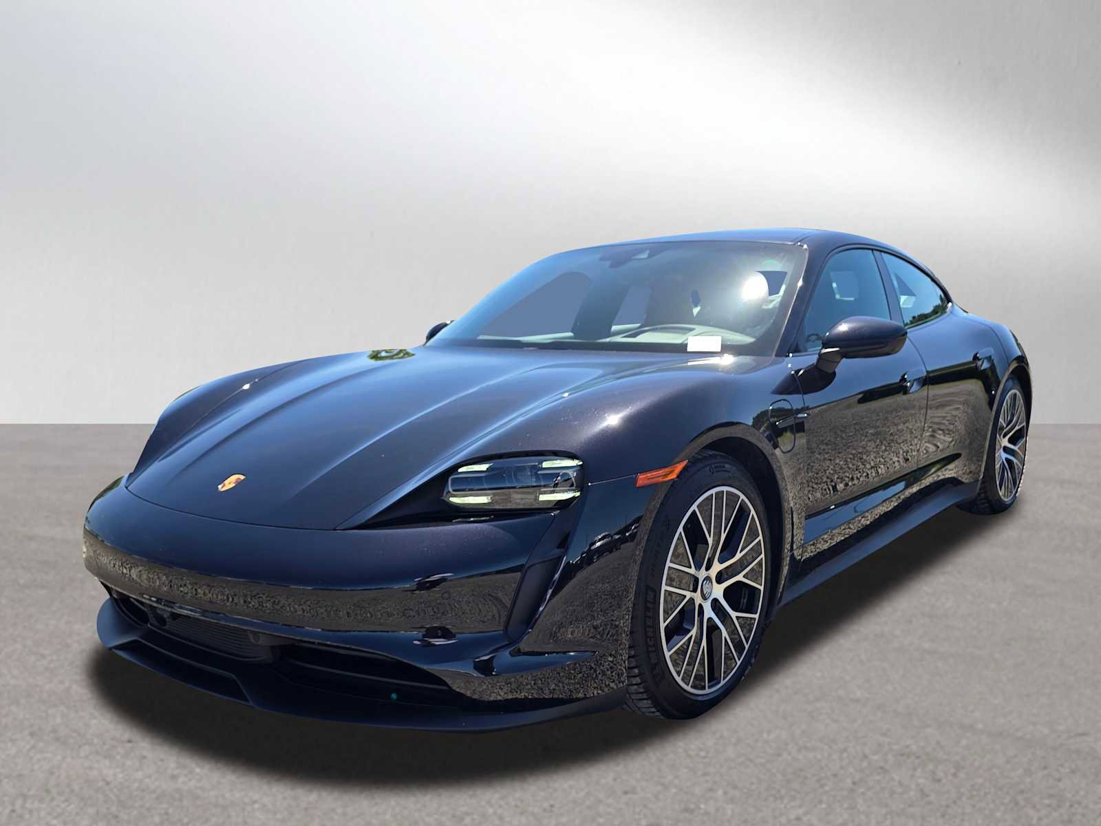 Used 2023 Porsche Taycan RWD image 7