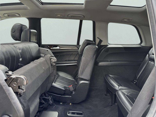 Used 2014 Mercedes-Benz GL 450 4MATIC image 37