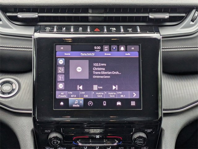 Used 2023 Jeep Grand Cherokee Laredo image 19