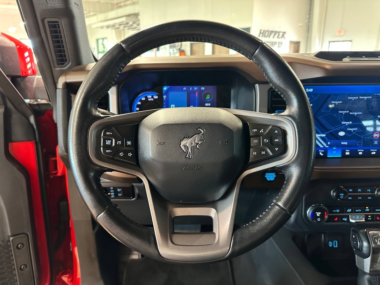 Used 2023 Ford Bronco Outer Banks w/ Sasquatch Package AWD/4WD image 14