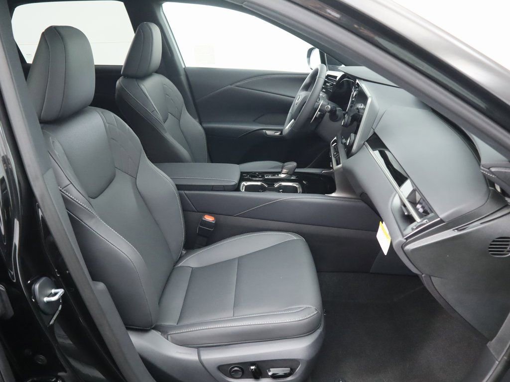Used 2025 Lexus RX 350 FWD w/ Technology Package image 20