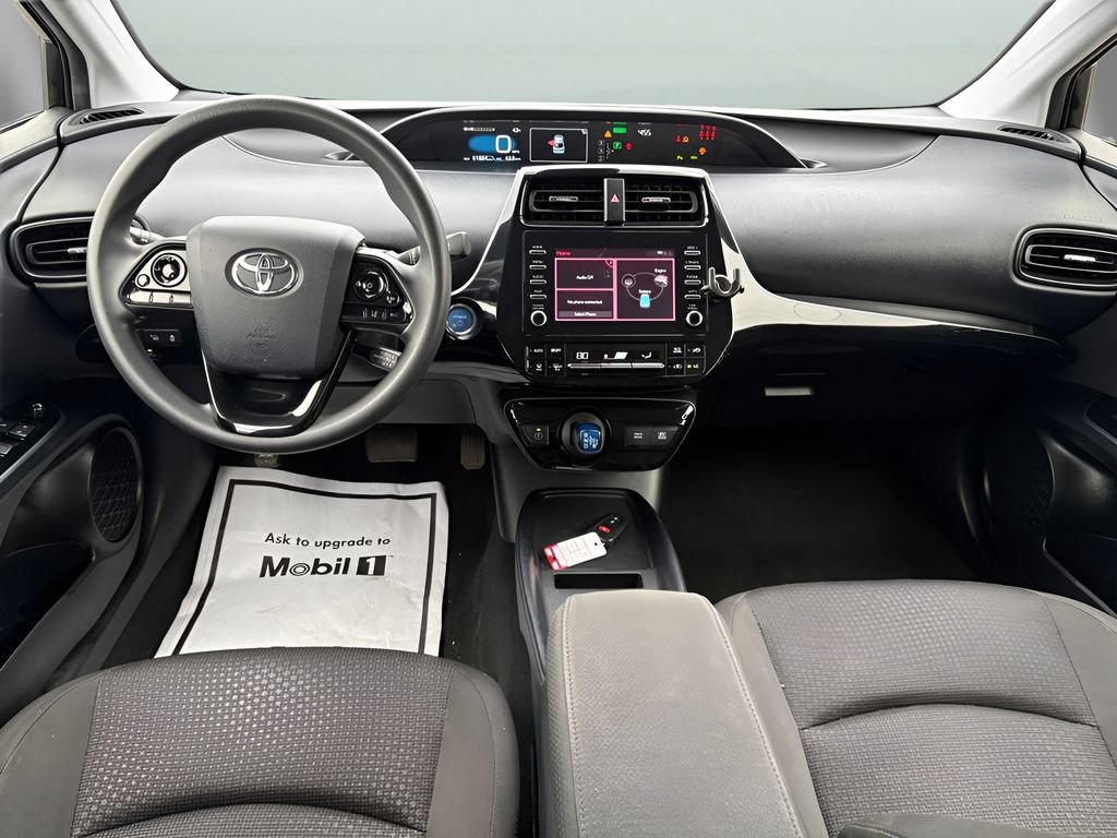 Used 2020 Toyota Prius LE image 13