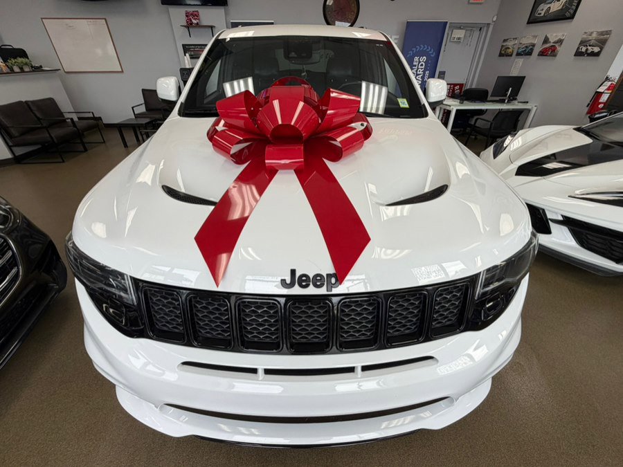 Used 2021 Jeep Grand Cherokee SRT AWD/4WD image 17