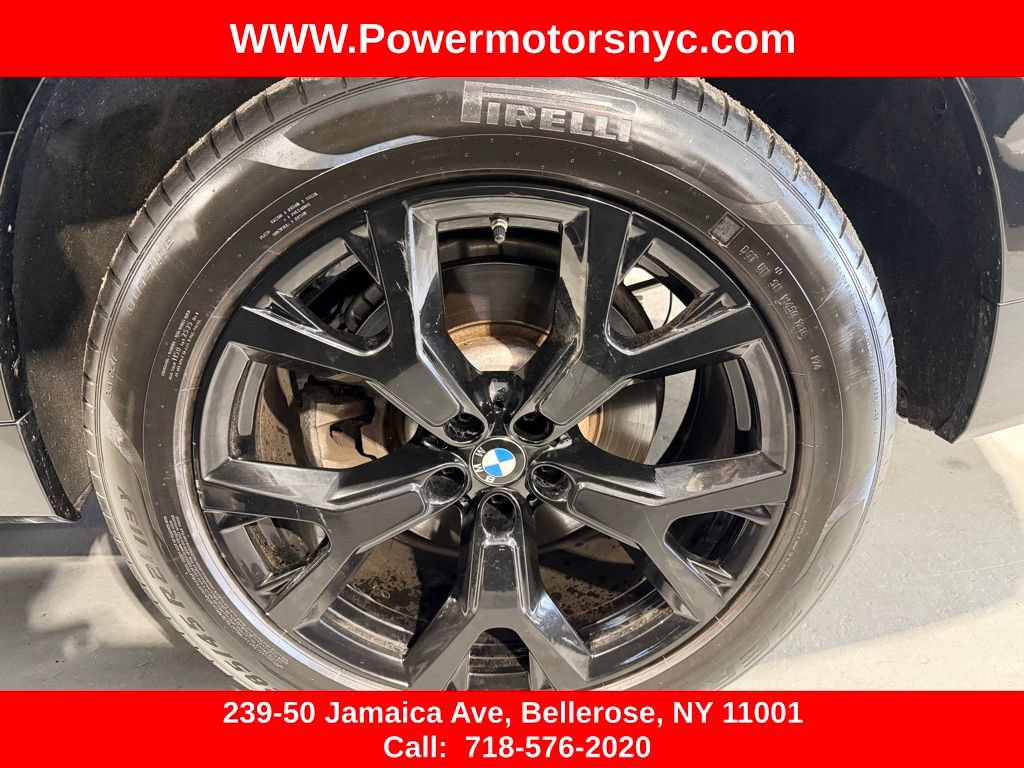 Used 2021 BMW X7 xDrive40i w/ Premium Package AWD/4WD image 16