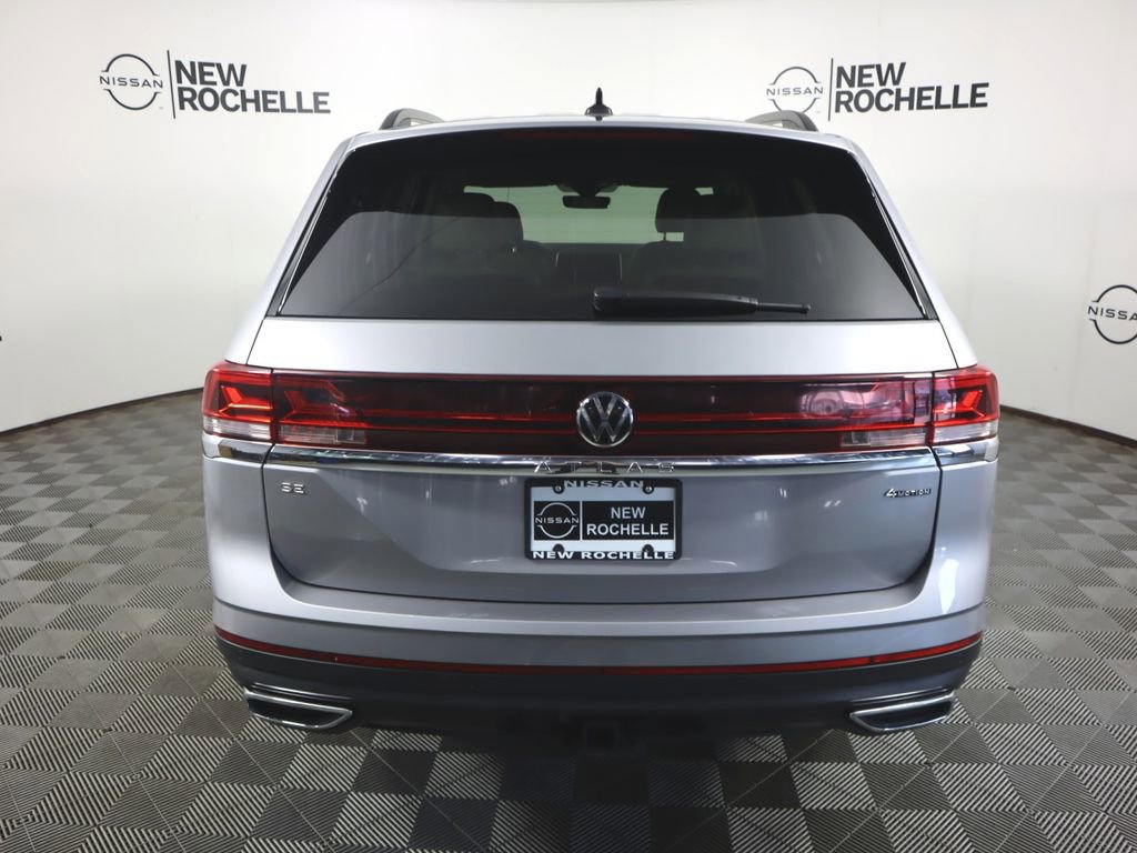 Used 2024 Volkswagen Atlas SE image 6