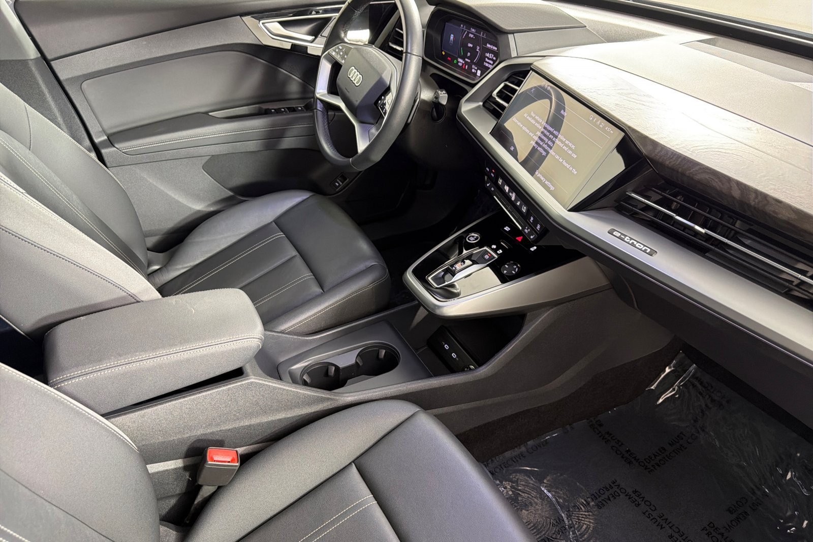Used 2025 Audi Q4 e-tron Premium RWD image 15