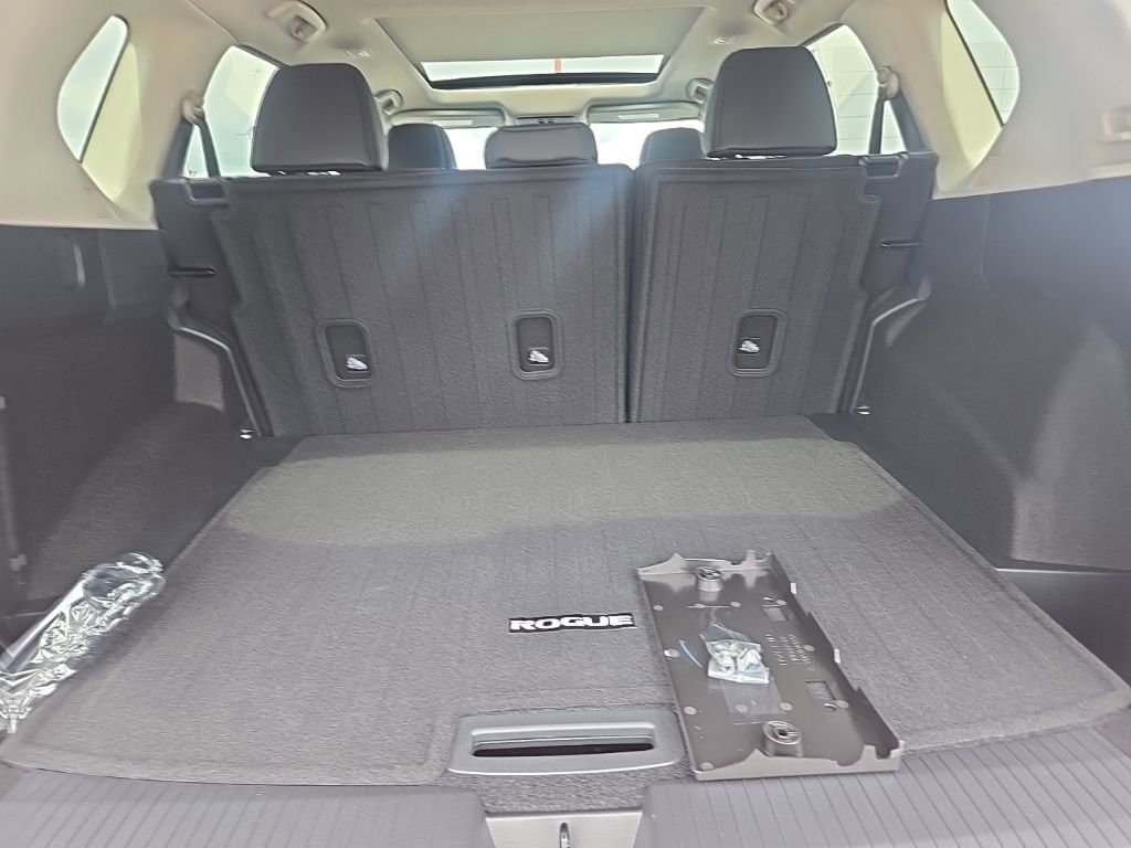 New 2026 Nissan Rogue SV image 30