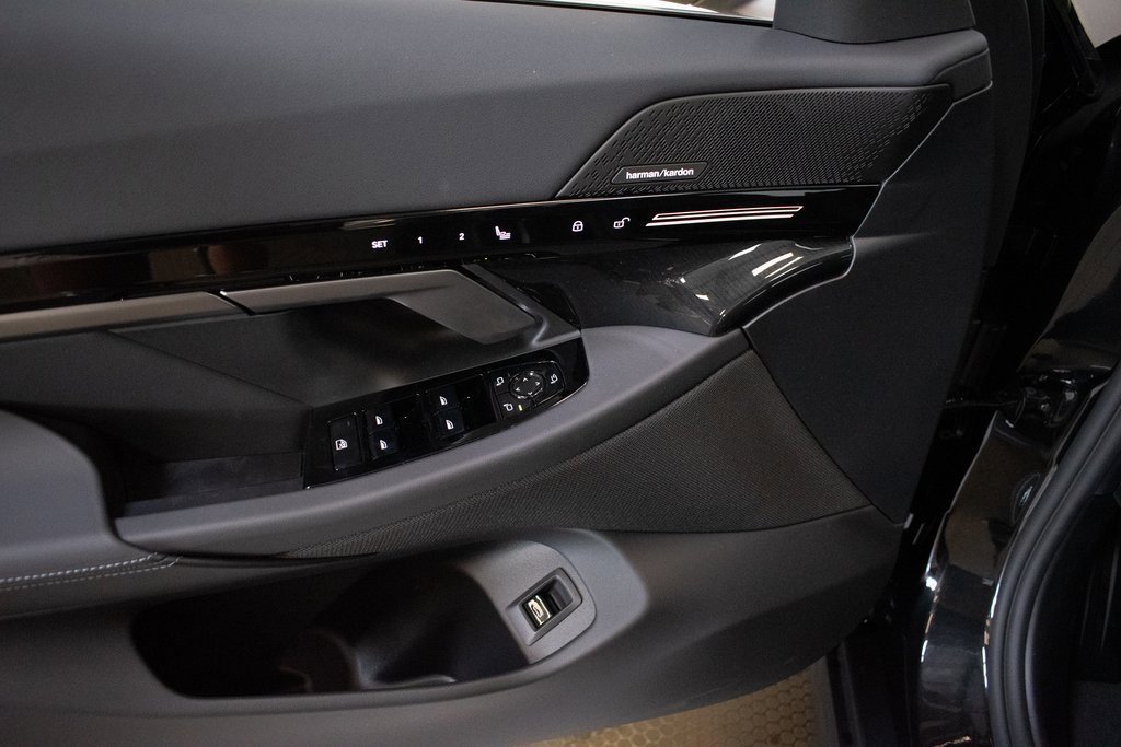 New 2026 BMW 530i xDrive image 23