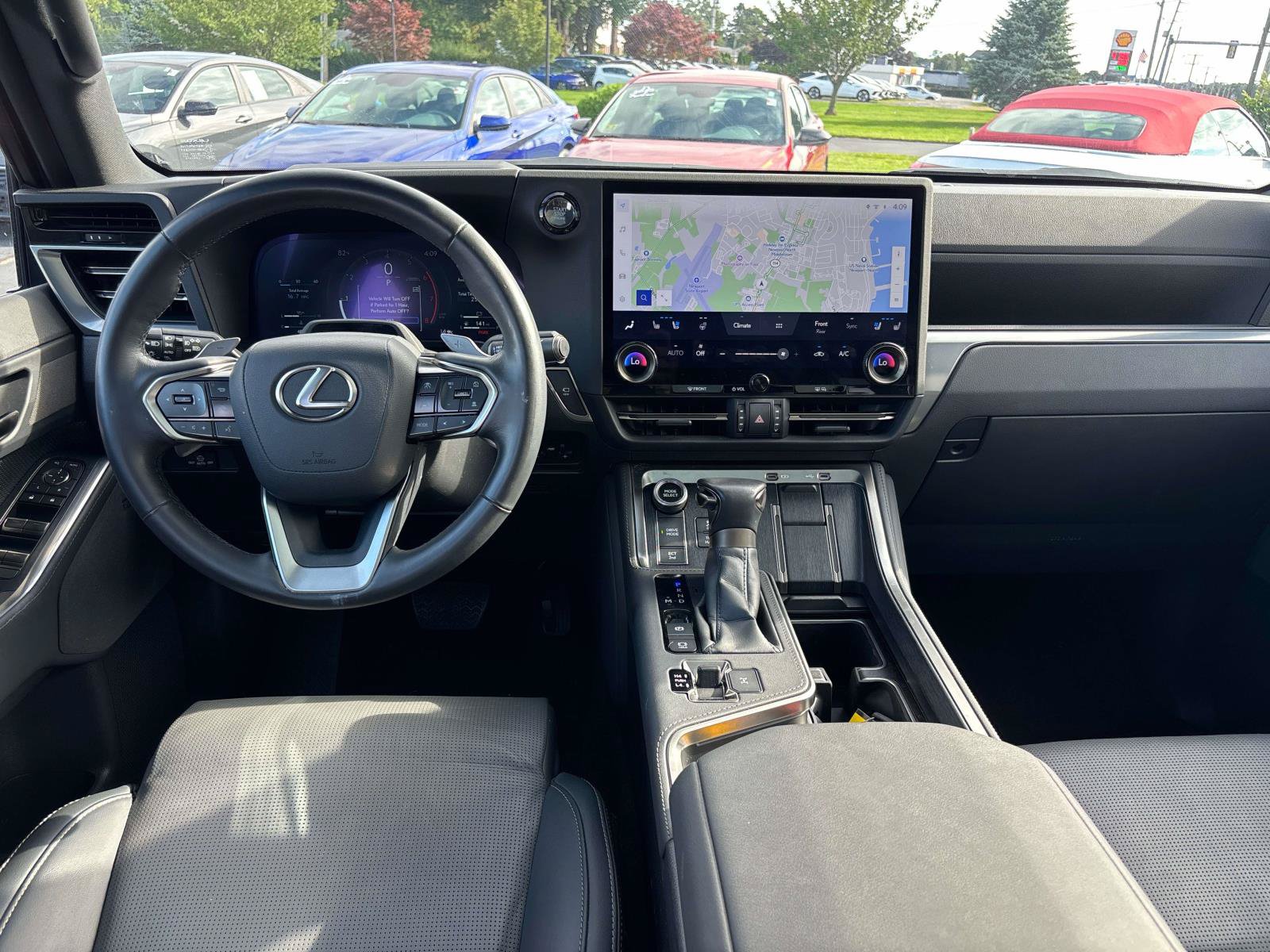 Used 2024 Lexus GX 550 w/ Accessory Package (Z1) AWD/4WD image 12