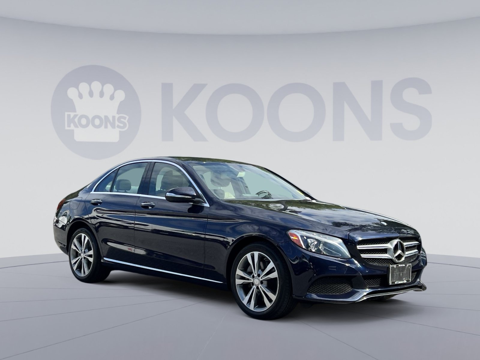 Used 2015 Mercedes-Benz C 300 4MATIC Sedan image 2