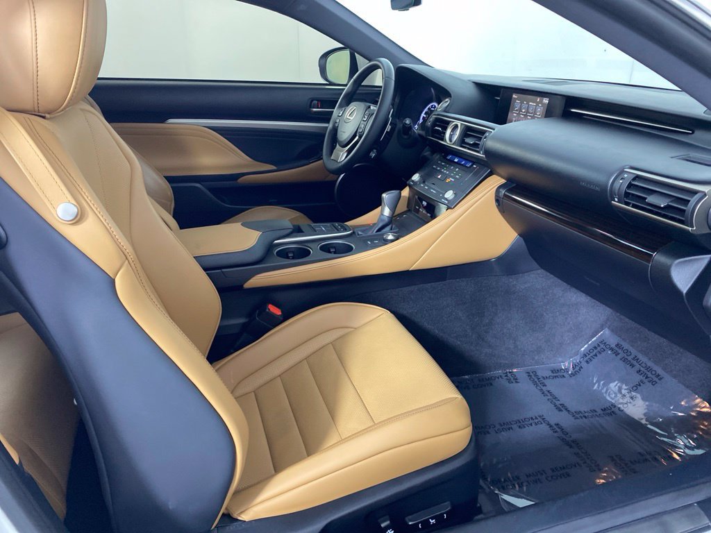 Used 2015 Lexus RC 350 w/ Luxury Package RWD image 28