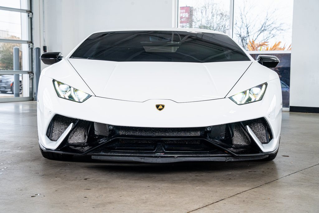 Used 2018 Lamborghini Huracan Performante image 3