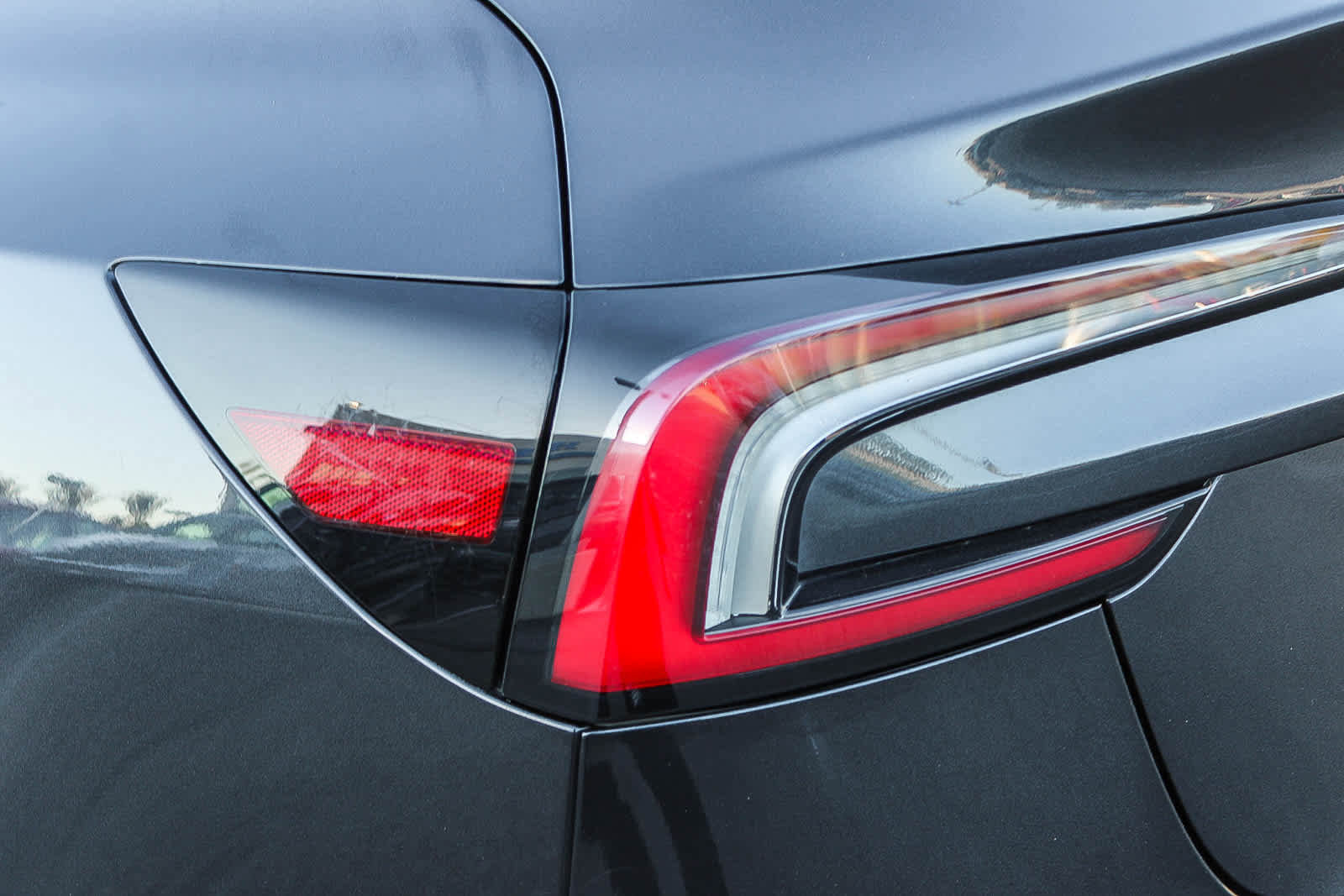 Used 2024 Tesla Model 3 Standard Range image 7