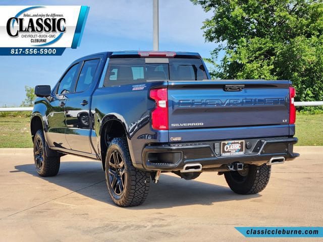Used 2022 Chevrolet Silverado 1500 LT Trail Boss w/ Convenience Package II AWD/4WD image 8