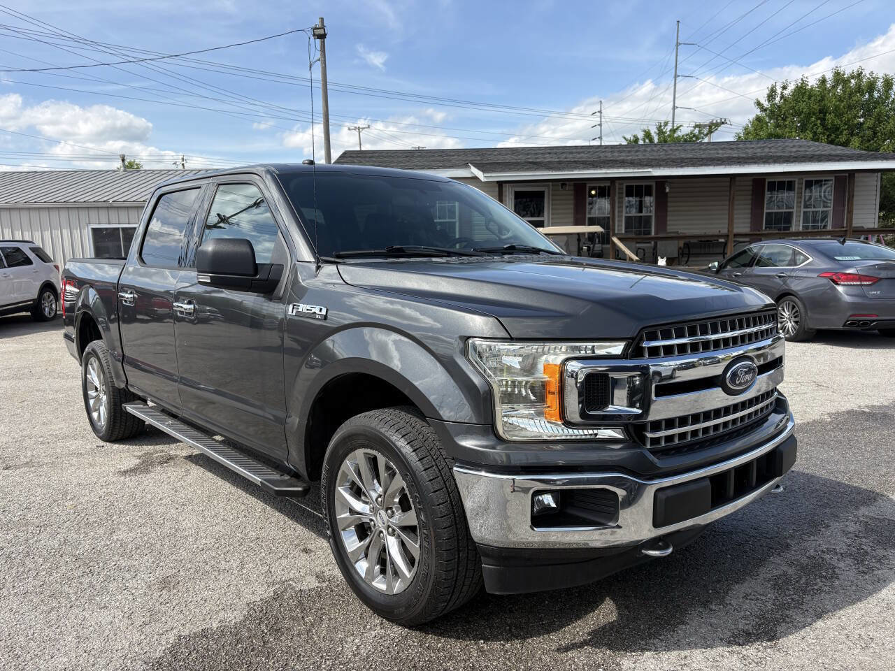Used 2018 Ford F150 XLT w/ Equipment Group 302A Luxury AWD/4WD image 5