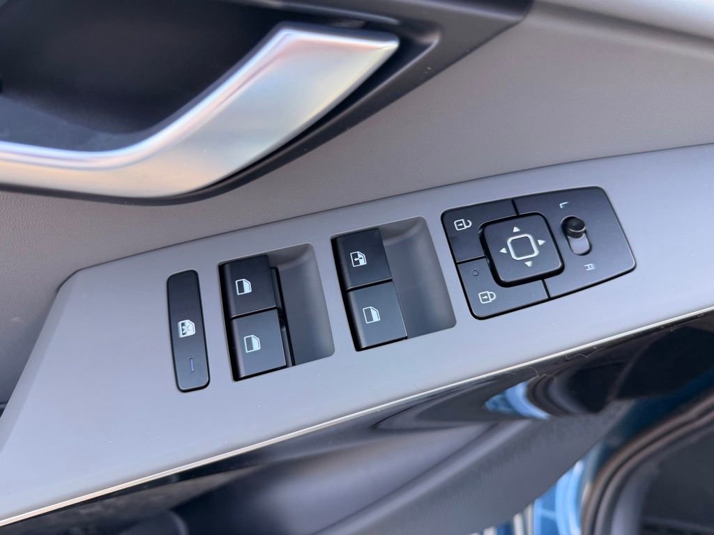 New 2026 Kia Niro EX image 14