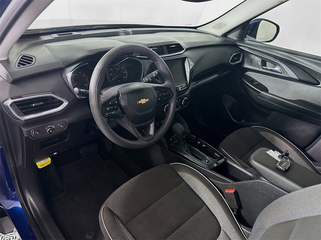 Used 2023 Chevrolet TrailBlazer LT w/ Convenience Package image 29