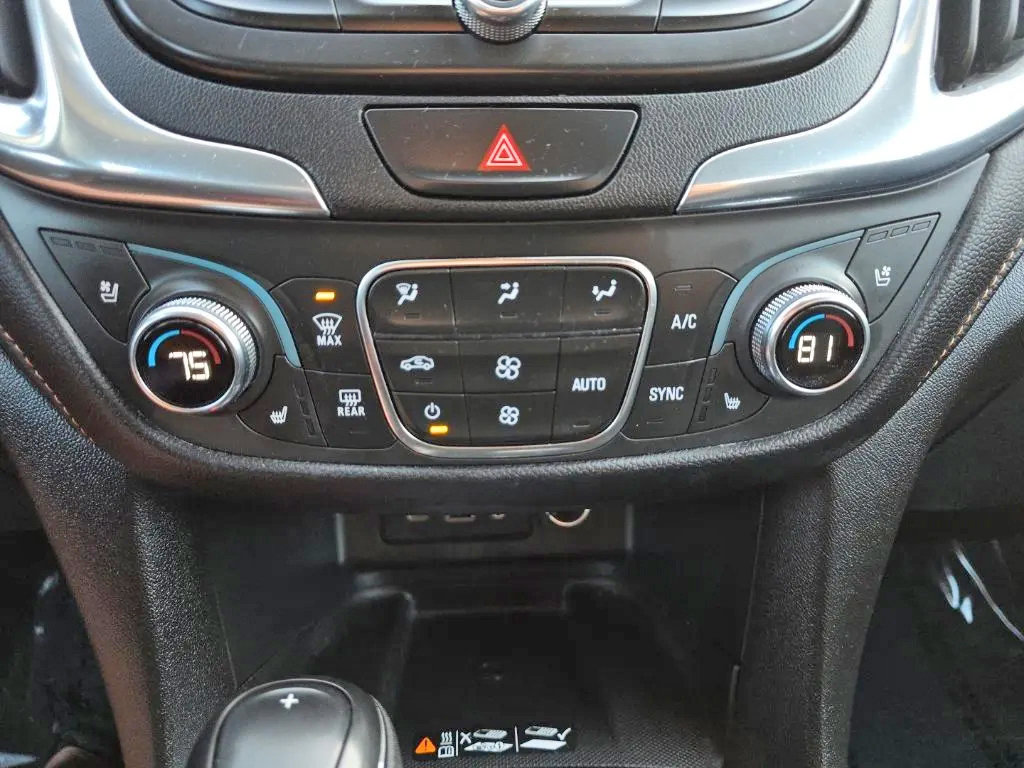 Used 2021 Chevrolet Equinox Premier AWD/4WD image 32
